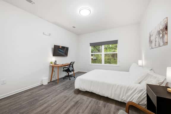 Unit 11 - Silver Comet Motel - Image 1