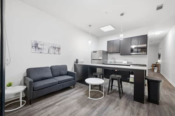 Unit 11 - Silver Comet Motel - Image 3