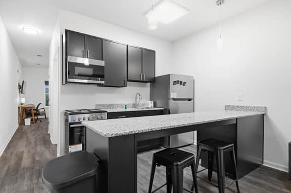 Unit 5 - Silver Comet Motel - Image 2