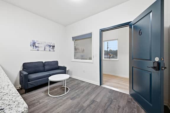 Unit 6 - Silver Comet Motel - Image 2
