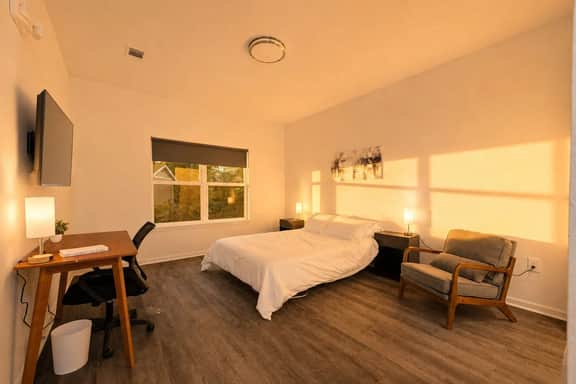 Unit 8 - Silver Comet Motel - Image 5