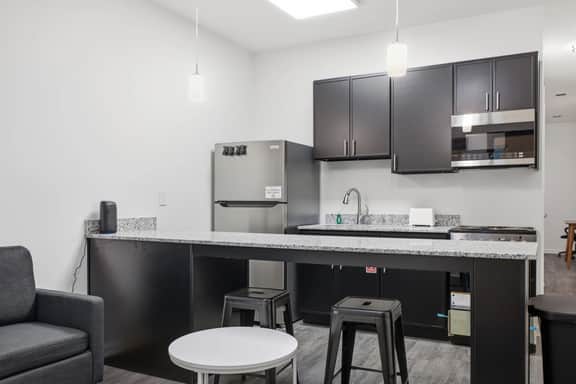 Unit 8 - Silver Comet Motel - Image 3
